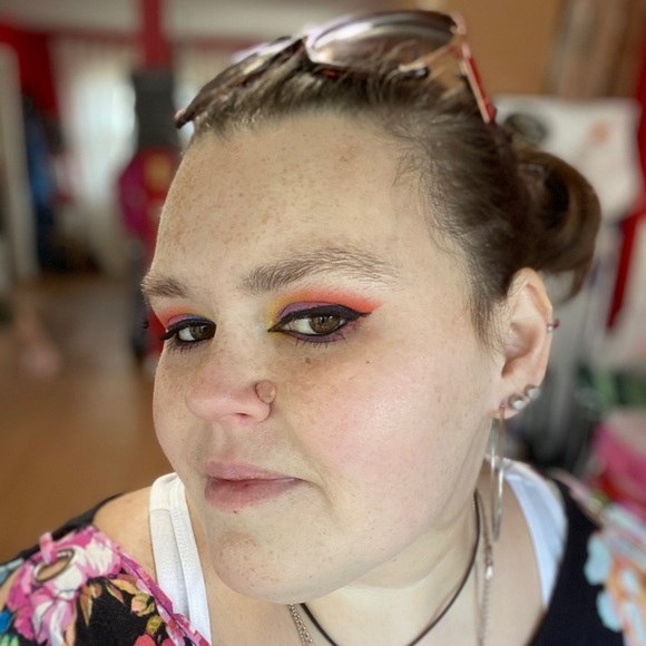 Meet your Posher, Rae - Picture 7 of 16